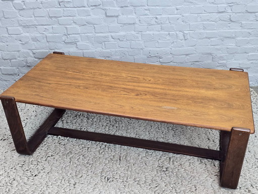 Grande table basse en teck de style Mid-Century, avec un cadre sculptural en forme de U, années 1960