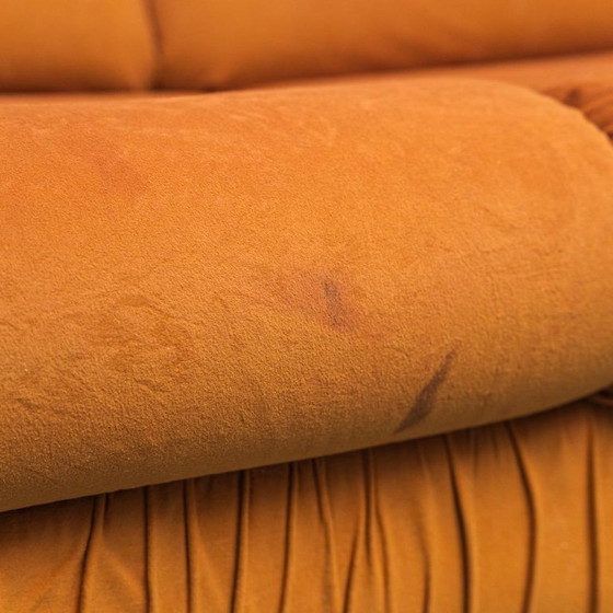 Image 1 of  DIVANO 3 POSTI IN TESSUTO MODELLO CALIFFO BEKA ANNI ’70 VINTAGE MODERNARIATO