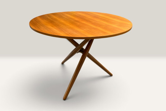 Image 1 of Eet- en theetafel van Jürgen Bally voor begeleid wonen, verstelbare tafel