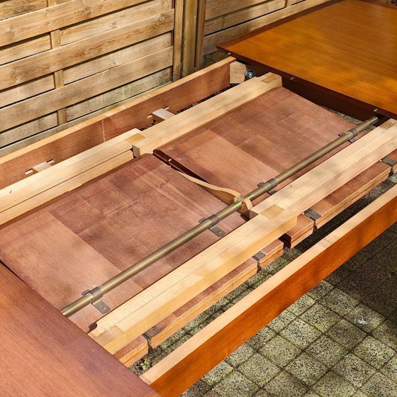 Image 1 of Vintage extendable dining table