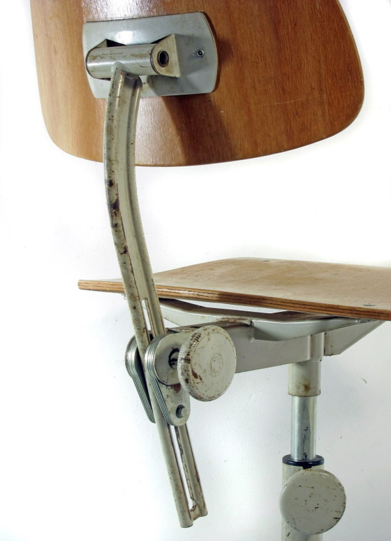 Sedia da Scrivania Industriale Regolabile Friso Kramer – Ahrend, Zona salotto, Legno, Metallo, Industrieel (photo 10 of 12)