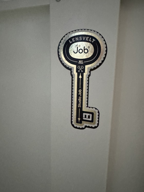 Image 1 of Studio Job Hoge Kast