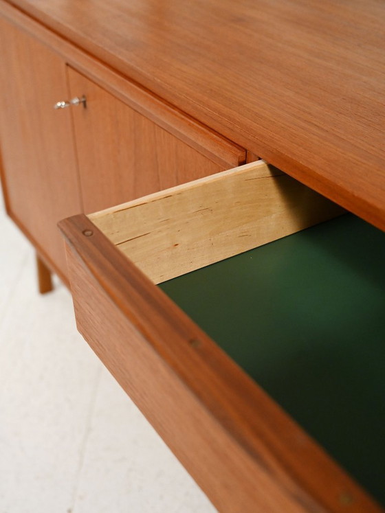 Image 1 of Skandinavisches Teak-Bücherregal mit ausziehbarem Schreibtisch