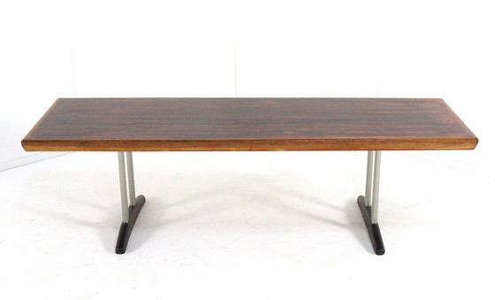 Image 1 of Table basse vintage en palissandre et noyer « Drachten »