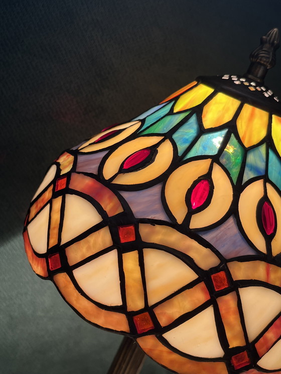 Image 1 of Vitrail Tiffany Style années 20 Lampe de table Motif paon