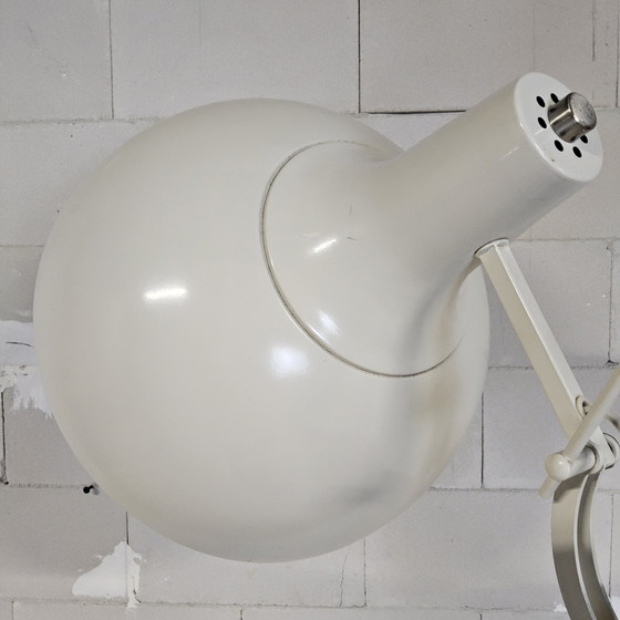 Image 1 of Grande lampada da terra bianca regolabile in metallo vintage industriale