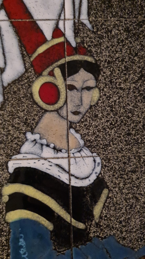 Image 1 of Glasierte Keramikwandplatte – Stilisierte weibliche Figur – signiert Capra – 1970er Jahre