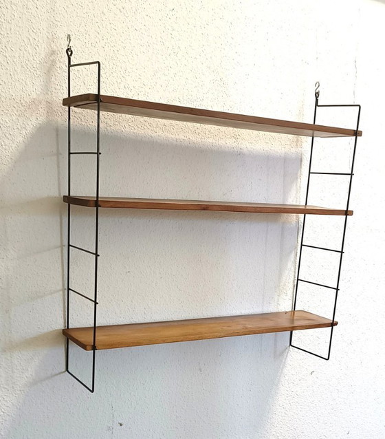 Image 1 of Vijftiger jaren wandrek met drie schappen 