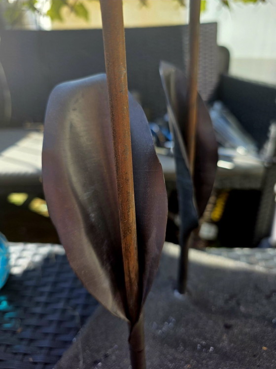 4 black lead roses – Sculpture, Iron, Stone (photo 5 of 9)