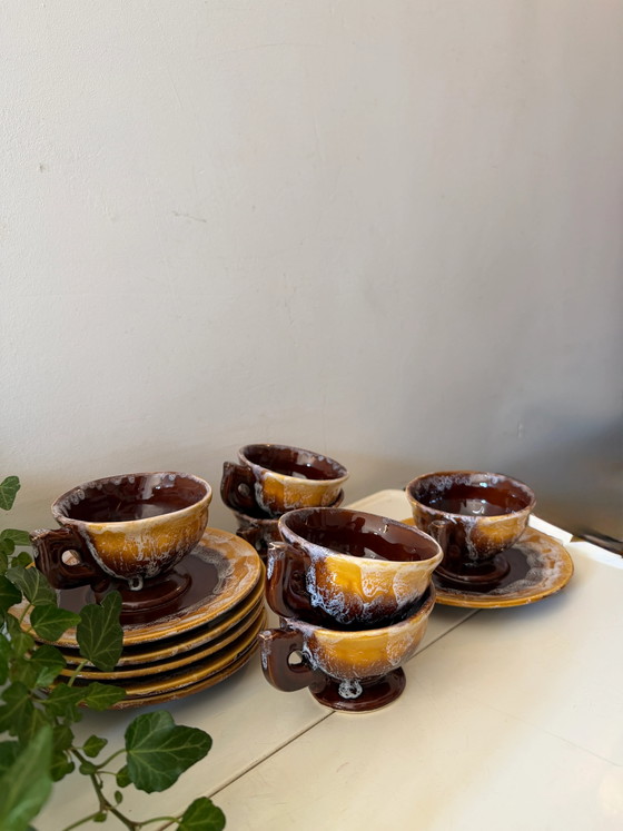 Set aus 6 Mid-Century Tassen und Untertassen – Geschirr, Ceramic, Mid Century Modern (photo 2 of 5)