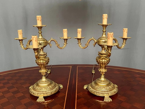 Luxurious pair of antique gilded bronze candelabra in the exquisite style of Louis XV. – tafellampen (photo 2 of 6)