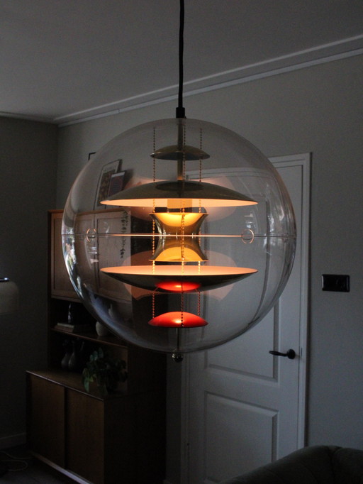 Verner Panton VP Globe Ø40 cm brass, new in original box – hanglampen, Plexiglass