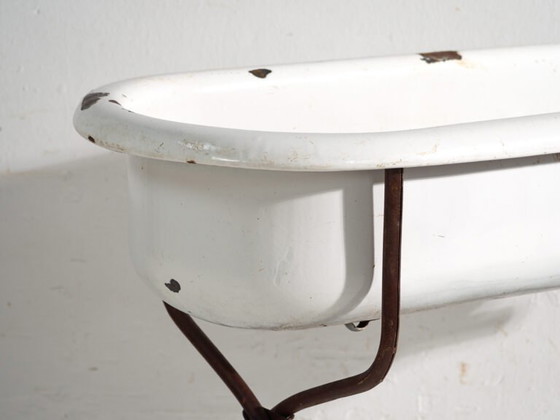 Baignoire ancienne en fer émaillé – Europe Centrale, circa 1950 #10 – Objets déco, Industrieel (photo 18 of 40)