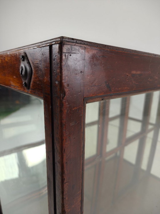 Image 1 of Comptoir de magasin anglais ancien avec miroir – vers 1920