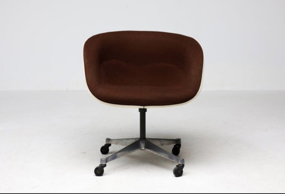 La Fonda Armchair — Charles & Ray Eames For Herman Miller, Ca. 1970 – Swivel chairs, Aluminium, Other (photo 4 of 11)