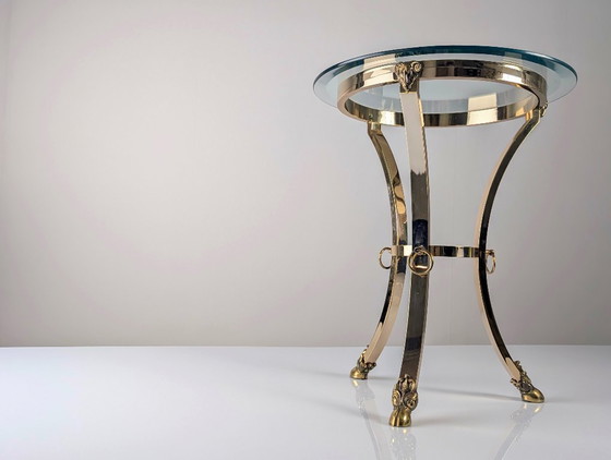 Neoklassieke bijzettafel van messing en facetgeslepen glas met ramkoppen, jaren 70 – Brass (photo 6 of 12)