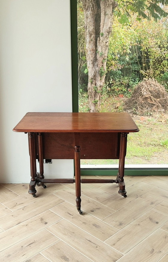 Table pliante vintage anglaise en bois d'acajou, Tables d'appoint, Marron (photo 8 sur 9)