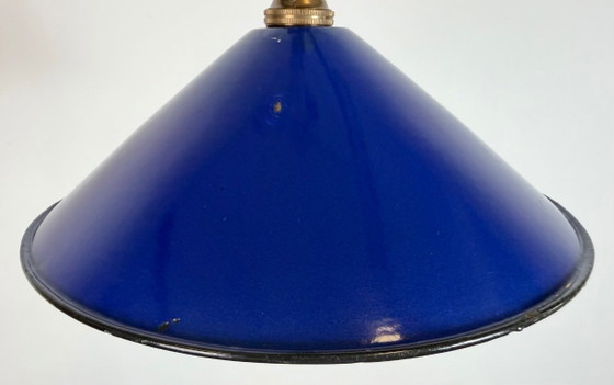Image 1 of Industriële kobaltblauwe emaille fabriekshanglamp, jaren 1950