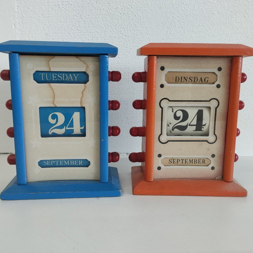 Calendario de mesa antiguo "perpetuo"