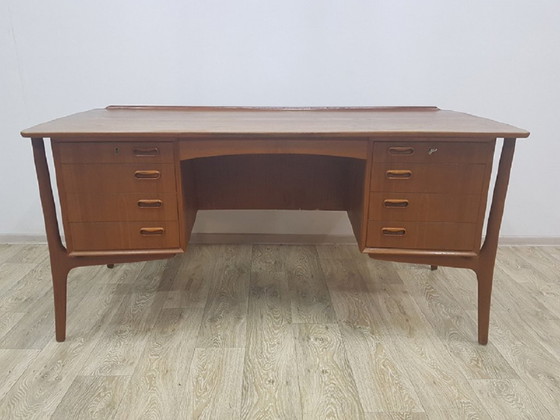 Image 1 of Bureau en teck, conçu par Svend Aage Madsen pour H.P. Hansen, Danemark, années 1960