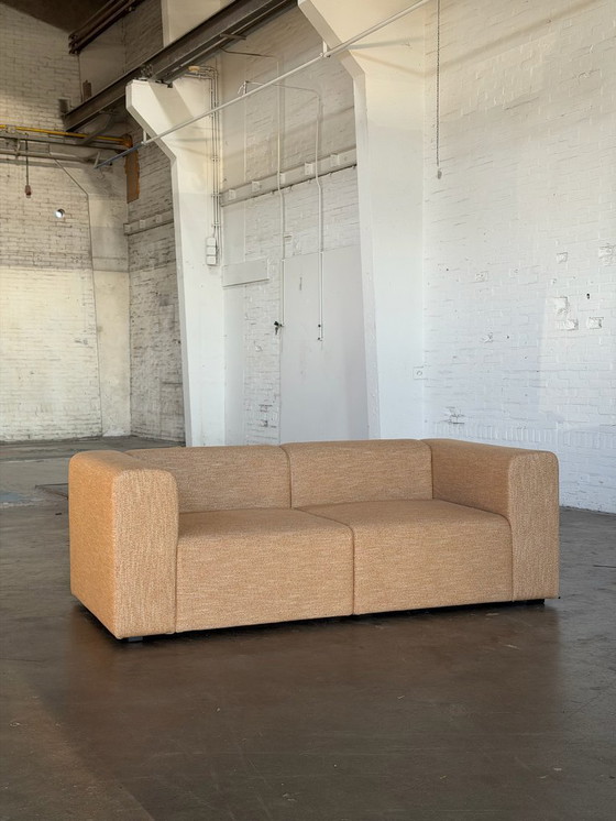 Image 1 of HAY Mags 2.5-seater | Linen