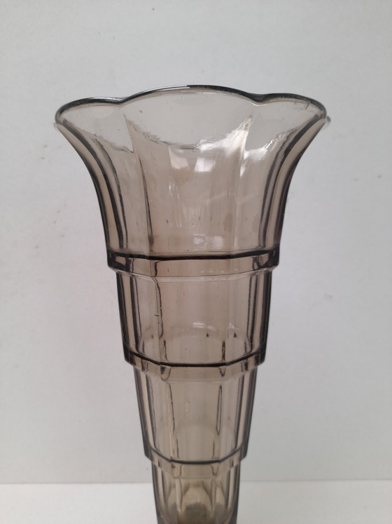 Grande vaso Art Déco in vetro pressato grigio – Vasi (photo 3 of 5)