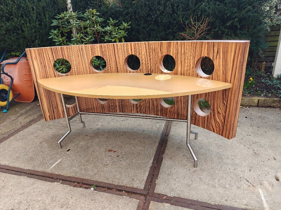 Image 1 of Escritorio de recepción de hermoso diseño moderno de madera Ovaaeen con base de acero inoxidable