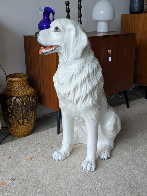 Statua in ceramica d'epoca, Cane da montagna dei Pirenei dall'Italia