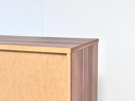 Nolte Möbel Alegro Cassettiera, Noce Macadamia & Vetro Bianco, Cassettiere, Legno, Marrone, Modern (foto 14 di 15)