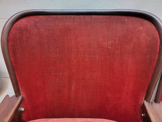 Image 1 of Eleganti poltrone da cinema rosse (set da 2): fascino vintage per il tuo home theater!