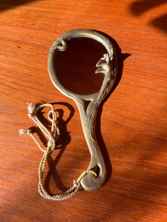 Originele Art Nouveau Messing Handspiegel circa 1915 – Velvet, Brass (photo 3 of 6)