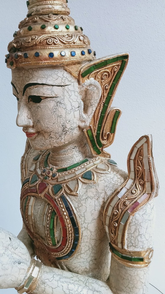 Image 1 of Beelden Set 2 knielende Tepannom tempel poortwachters aardetinten met goud handmatig gesneden 