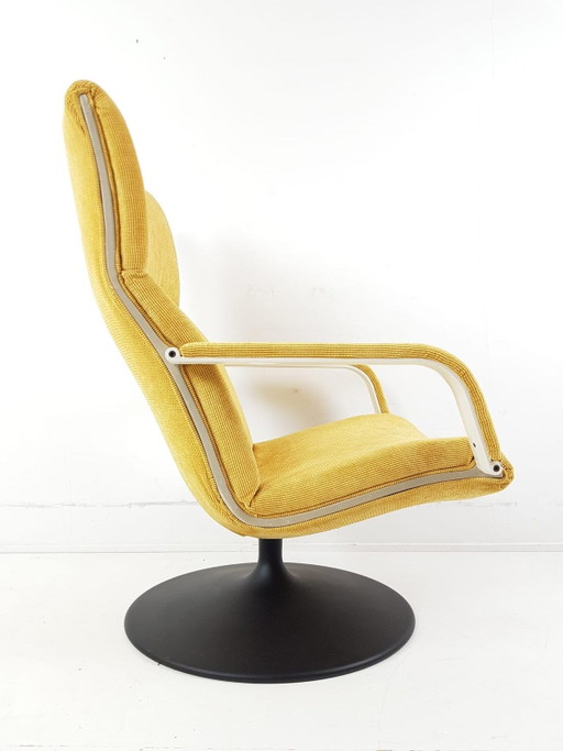 Vintage Artifort Nieuw Gestoffeerd Geel – fauteuils, Metal, Textile (photo 2 of 8)