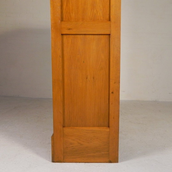 Armadio a serrandina in rovere con 2 ante, alto 150 cm, anni '30 – Cassettiere, Legno (photo 21 of 21)