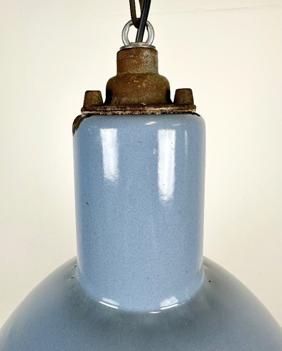 Image 1 of Bauhaus-Industrie-Hängeleuchte aus blauem Emaille, 1950er Jahre