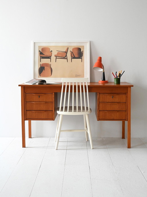 Scandinavisch teakhouten bureau, 1960