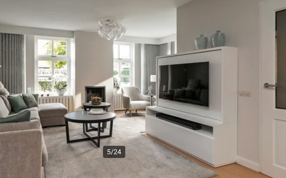 Image 1 of Mobile TV ad angolo / credenze, design italiano, marca: giellesse