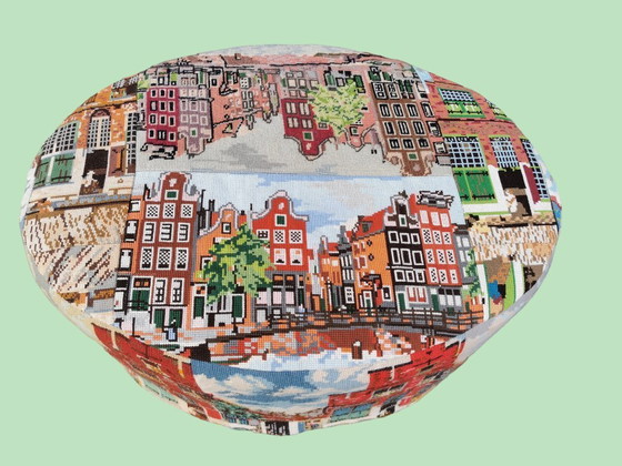 Image 1 of Cover for an oval pouf by Vermeer "Street in Delft"