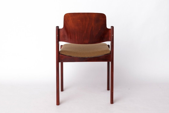 Image 1 of 1 of 9 Sedia impilabile Lübke vintage, design tedesco anni '70, legno di faggio scuro e rivestimento senape