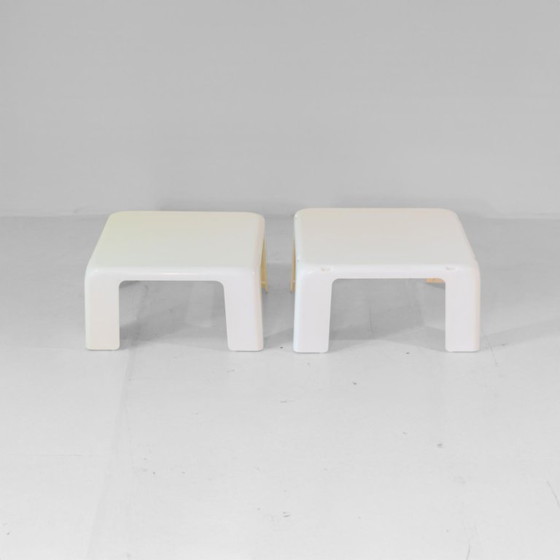 Image 1 of 1X 1960s Space Age Side Tables, model "Quattro Gatti", Mario Bellini for C&B Italia