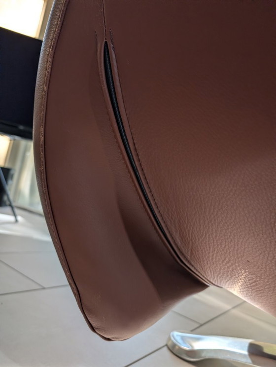 Image 1 of Leolux Bellelaine + pouf