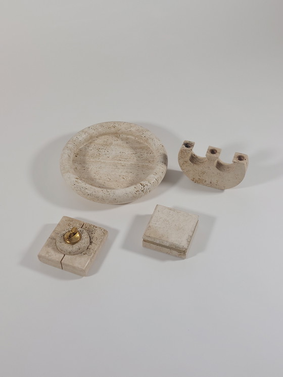 Image 1 of Tovaglietta vintage di design di metà secolo, portafrutta, posacenere, candeliere, scatola, travertino, Italia