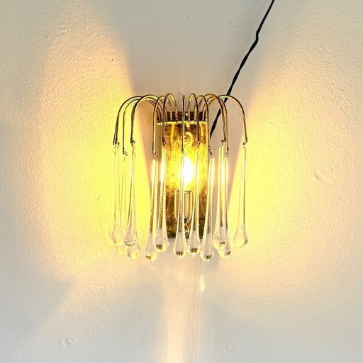 Teardrop wall lamp with 13 clear murano glass drops