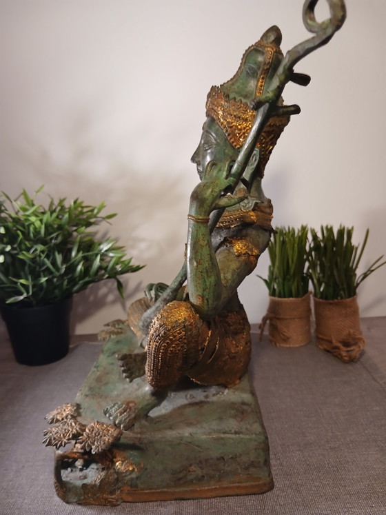 Grande statue ancienne en bronzeet feuille d'or Thaïlande et poinçon début 20e sur socle forêt mythique (photo 11 of 15)