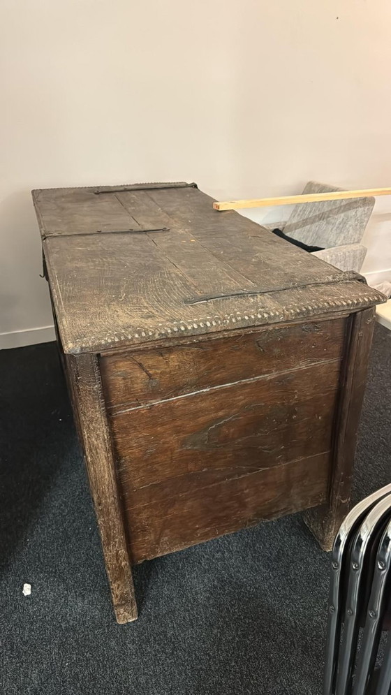 Image 1 of Antieke houten kist