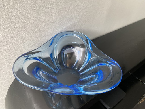 Gran cuenco de centro de mesa de Murano azul claro