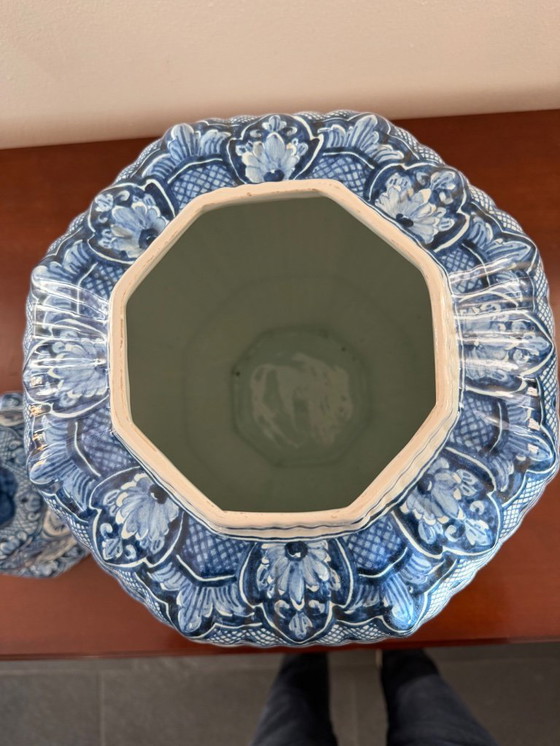 Image 1 of 2 vases brand, old Delft.