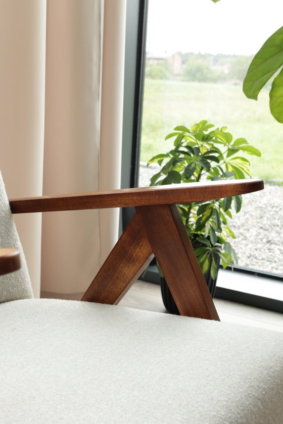 Image 1 of Poltrona di metà secolo Ecru Boucle Design scandinavo Sedia da salotto in legno