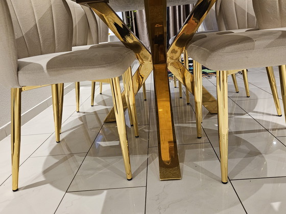 Image 1 of Tisch und Stühle