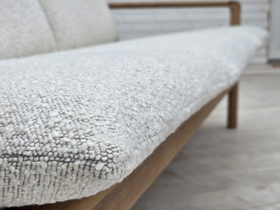 Image 1 of Sofá danés de tres plazas renovado, década de 1970, madera de roble macizo